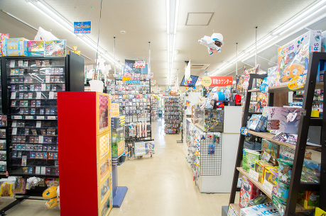 土佐道路フリークス店内